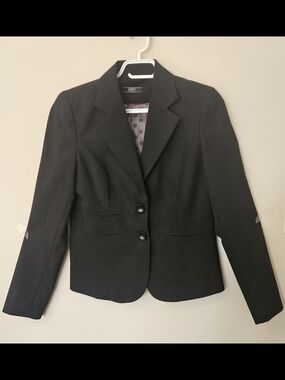 Suzy Shier Black Women's Two-Button Blazer